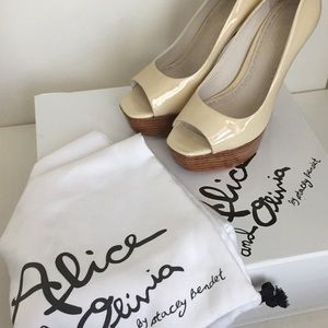 Alice + Olivia - Laird patent platforms, Natural, 5.5